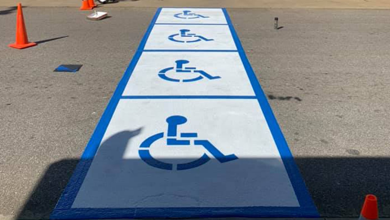 handicapped markings in alabama parking lot