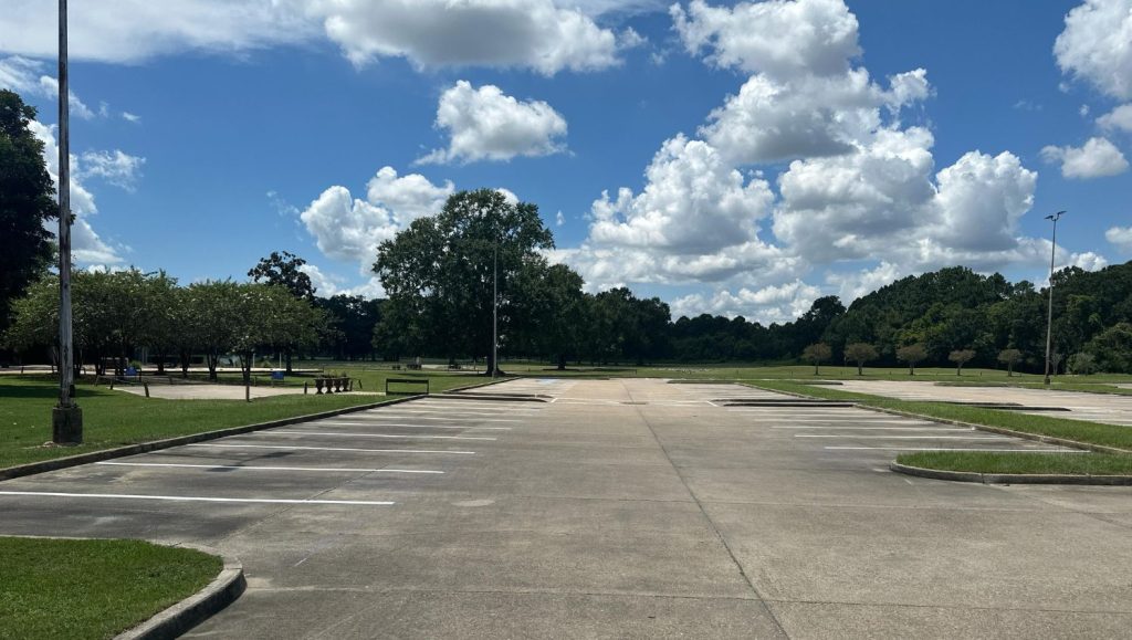 Les Vieux Chenes Golf Course parking lot freshly painted