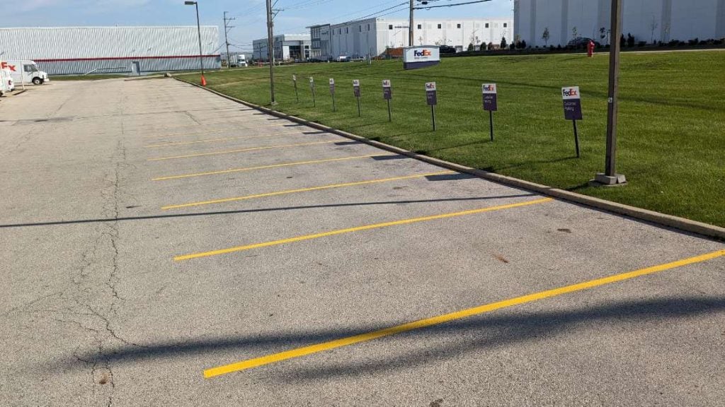 parking lot painting in elk grove village, il