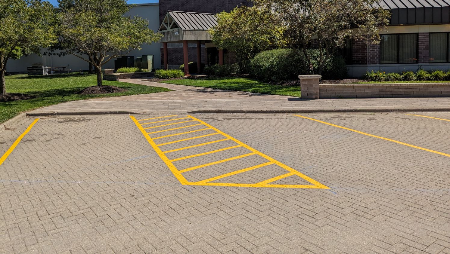 Line Striping for Unilock in Marengo GFORCE™