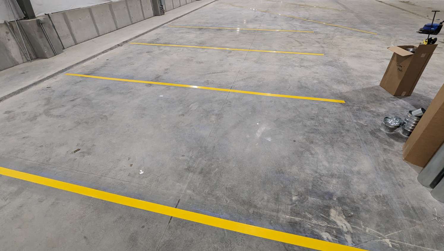warehouse floor markings in chicago, il
