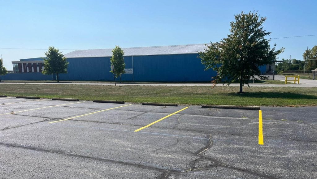 parking spots freshly painted for washington court house