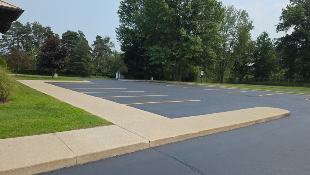 asphalt sealcoating for Advia Credit Union parking lot