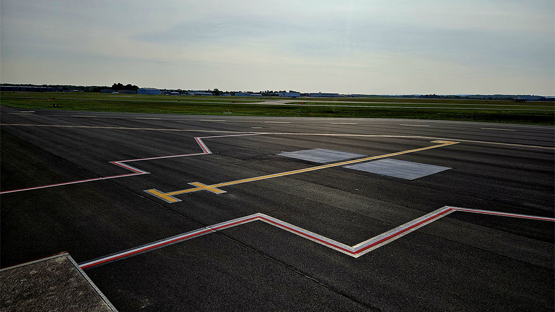 Wilmington Airport Runway Markings Project