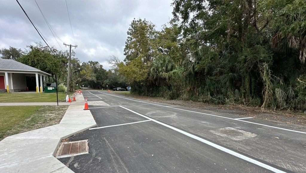 close-up front view of City of Fernandina Beach parking lot