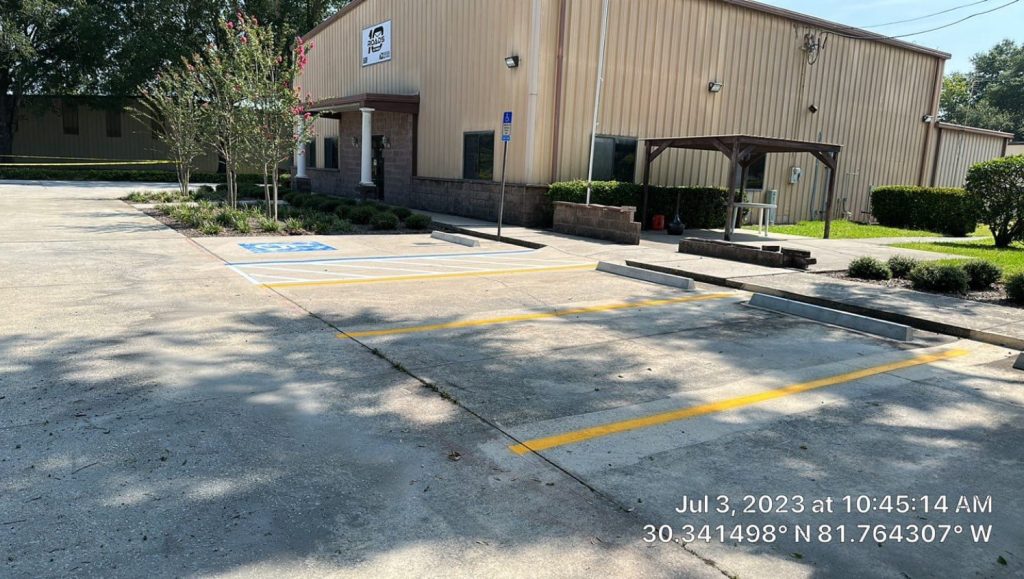 parking lot striping in jacksonville, fl for 10 roads express