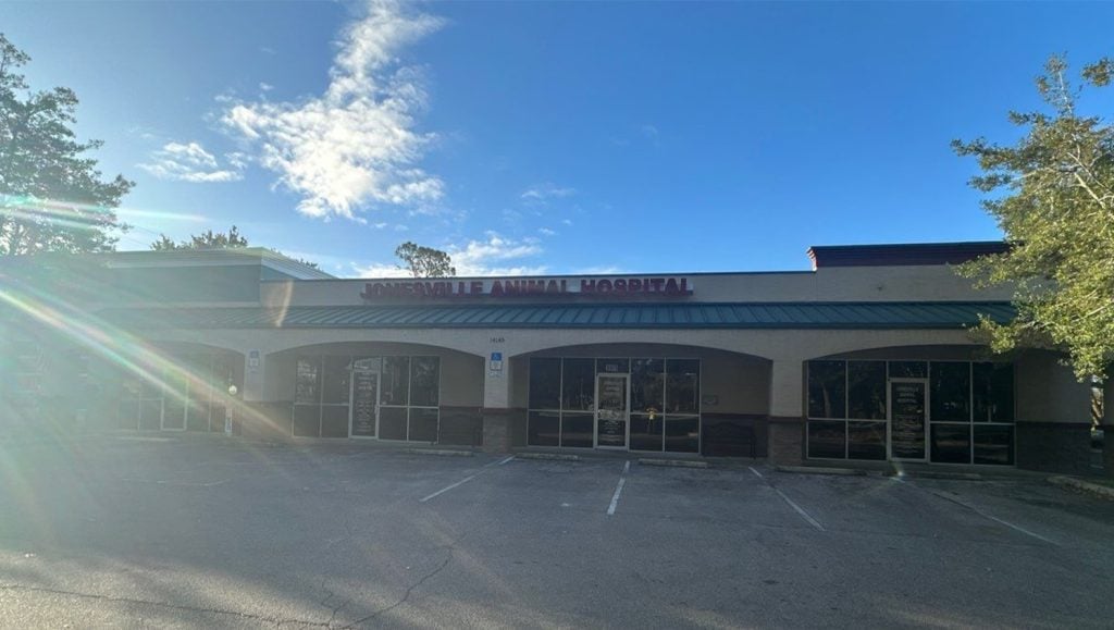 front view of Jonesville Animal Hospital with new parking stops insalled
