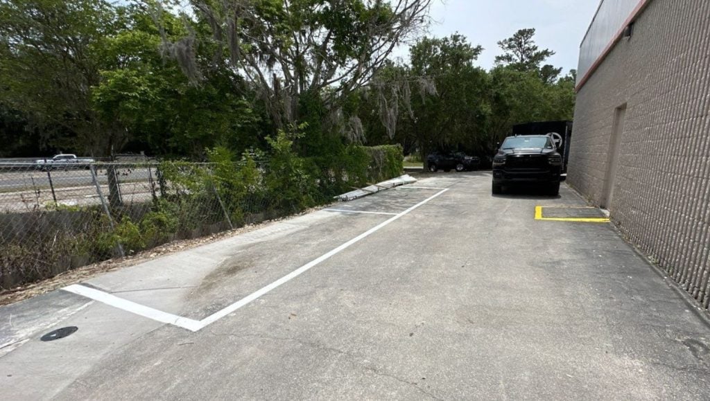 line striping for Advanced Auto Parts parking lot