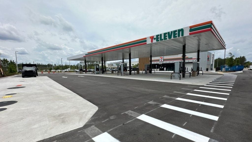 7-11 parking lot freshly painted