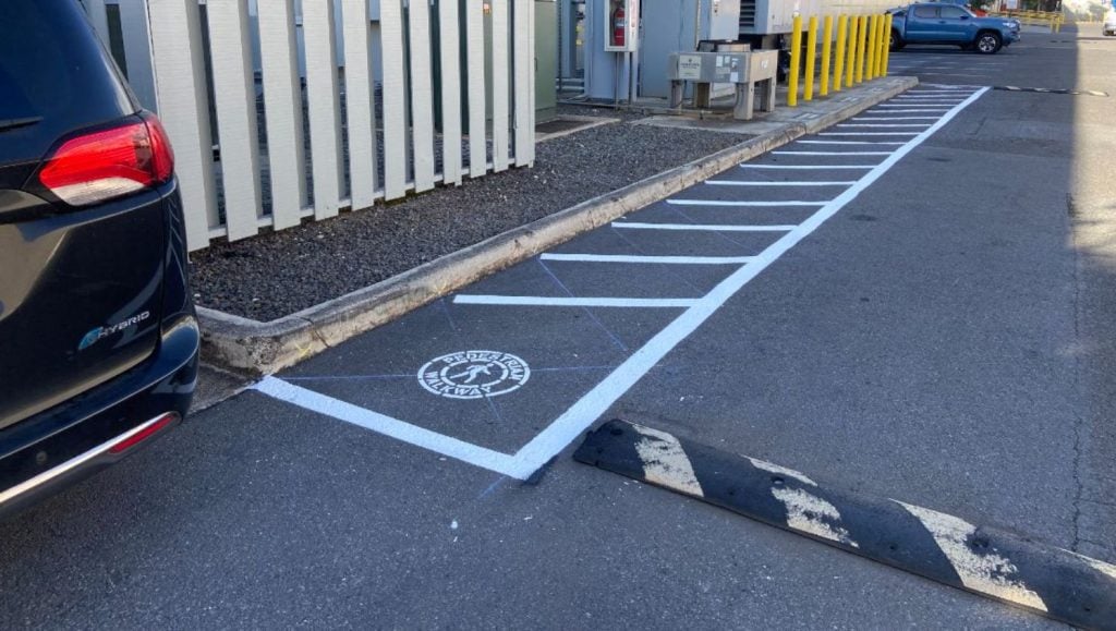 new pedestrian crosswalk in honolulu, hi