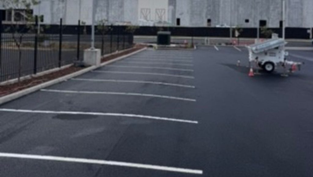 Honolulu Cookie Company parking lot with freshly painted parking spots