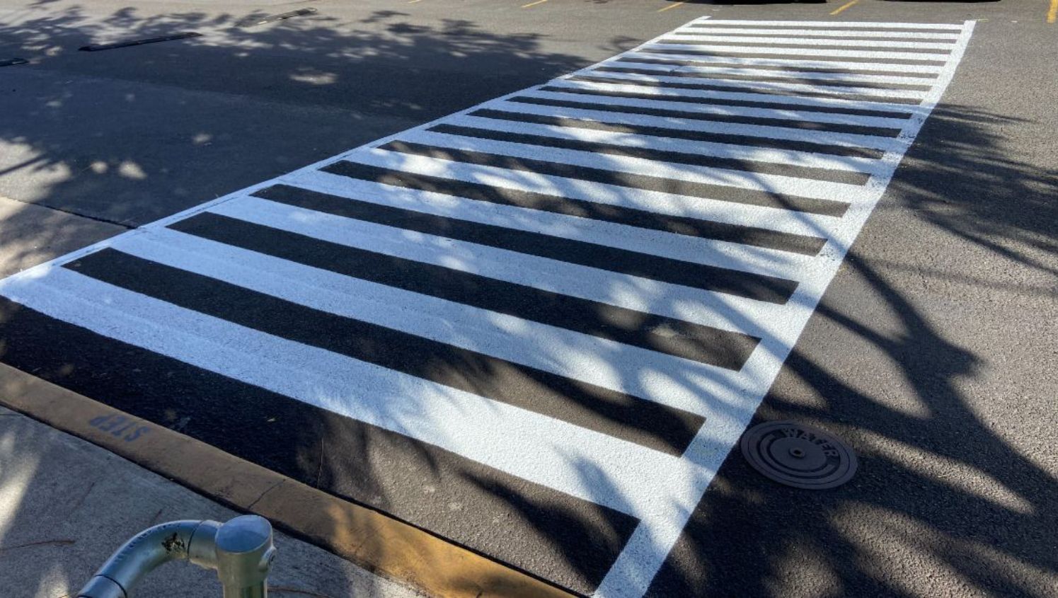 pedestrian crosswalk striping in honolulu, hi