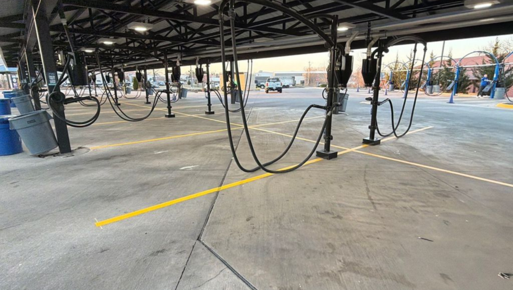 Line Striping Tidal Wave Auto Spa in Overland Park, KS