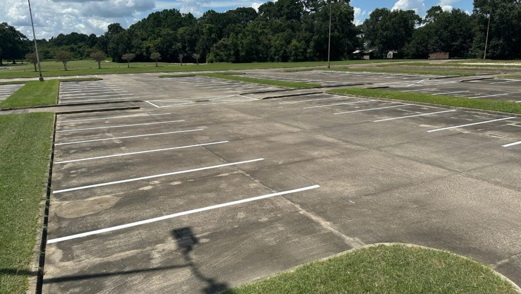 Les Vieux Chenes Golf Course parking lot freshly painted