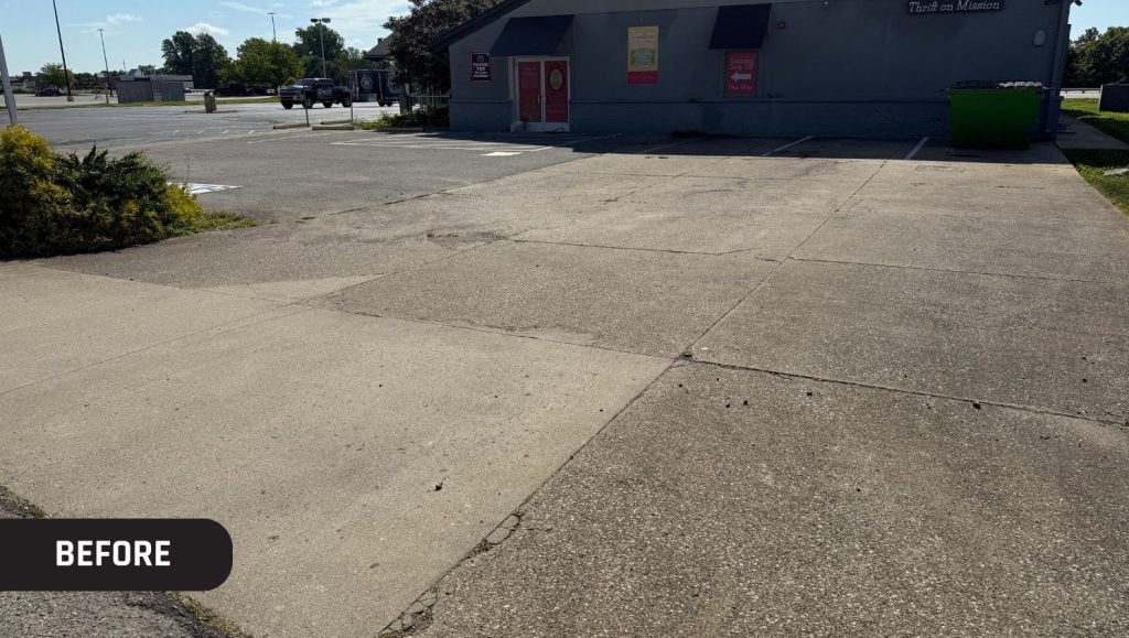 side view of The Mustard Seed parking lot with no drive thru lines