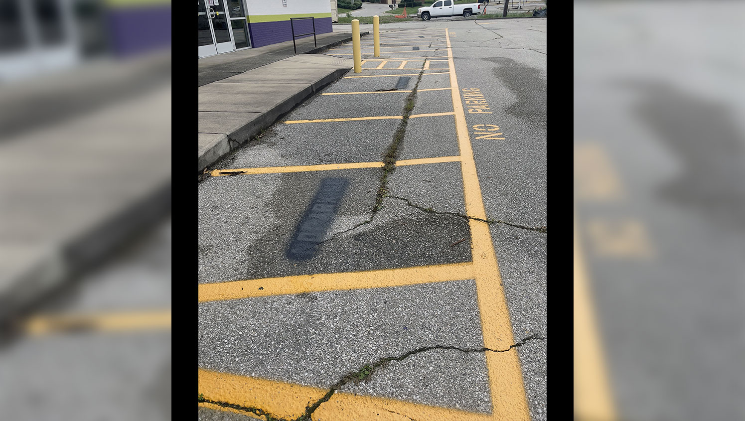 yellow “no parking” lines