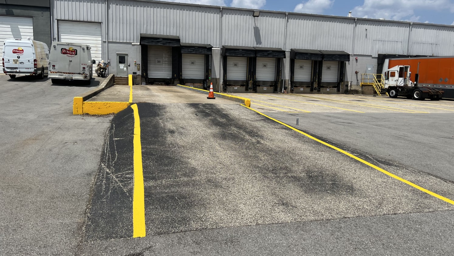 truck bay striping in for frito lay in louisville, ky