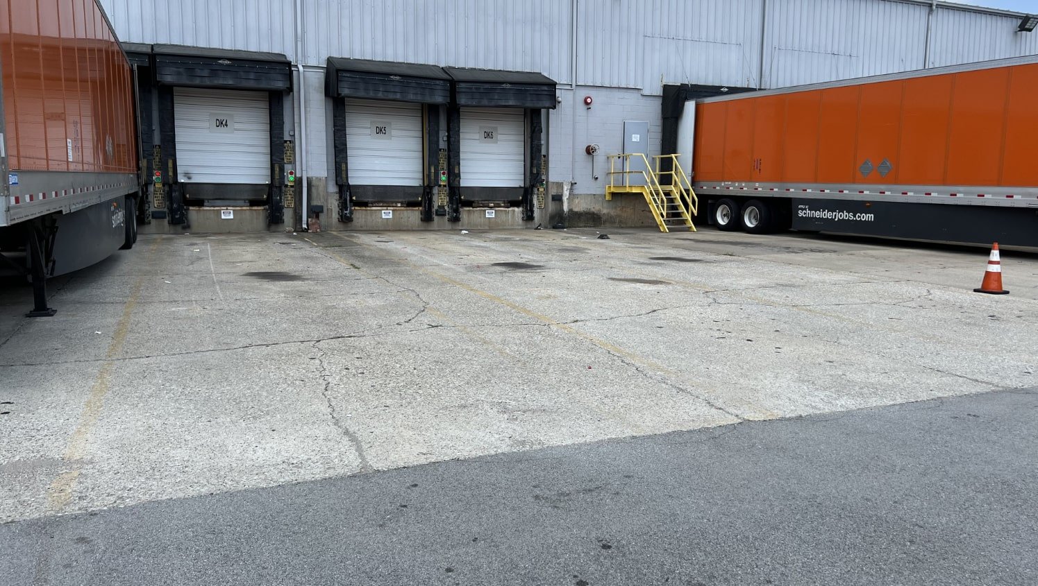Truck Bay Striping for Frito Lay in Louisville, KY GFORCE???
