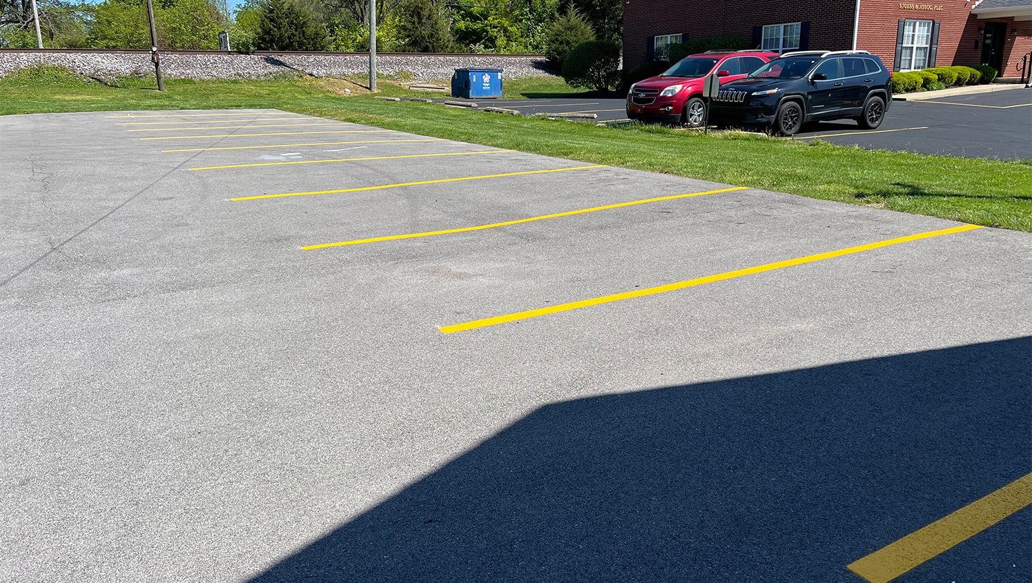 fresh painted parking lot lines at 146 chiropractic