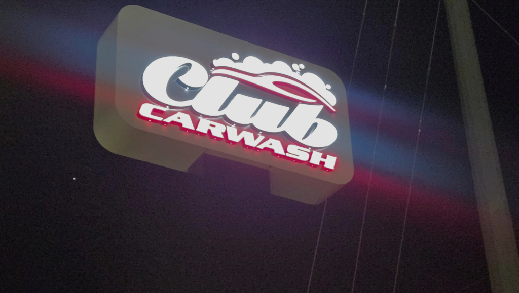 Logo Club Car Wash in Clarksville, TN