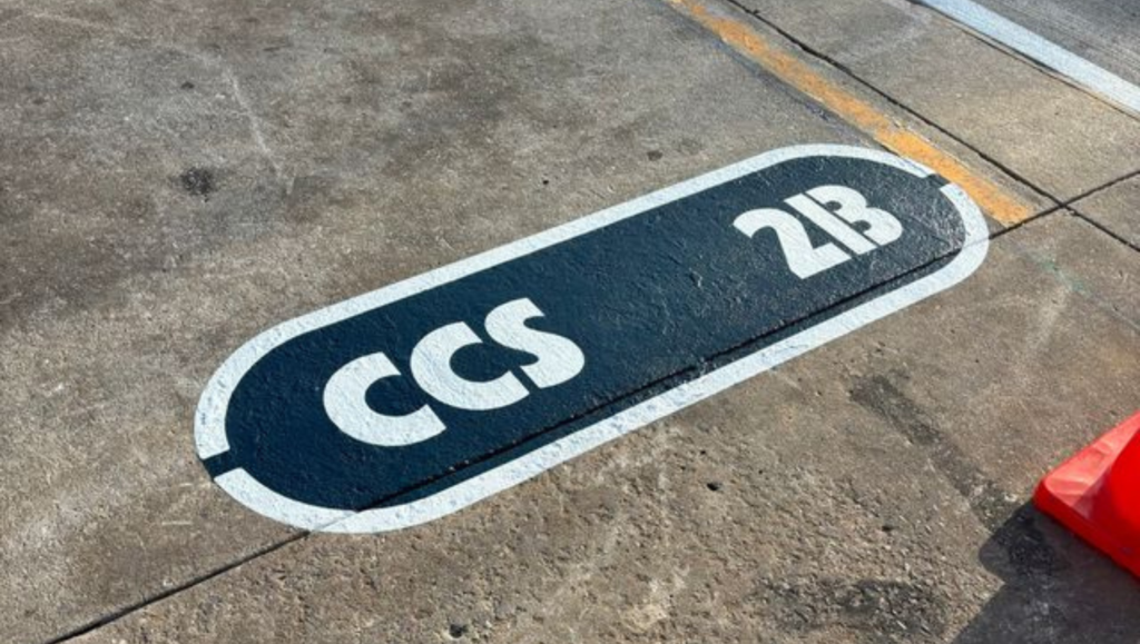 Sign 3 Line Striping for 3V3I in Oklahoma City, OK
