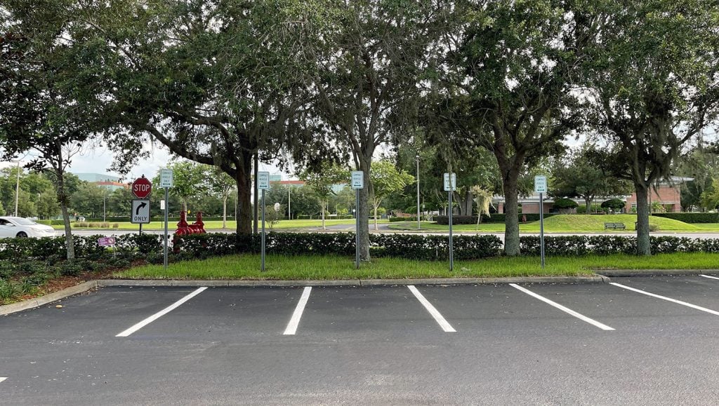 seal coated asphalt at tex-mex restaurant