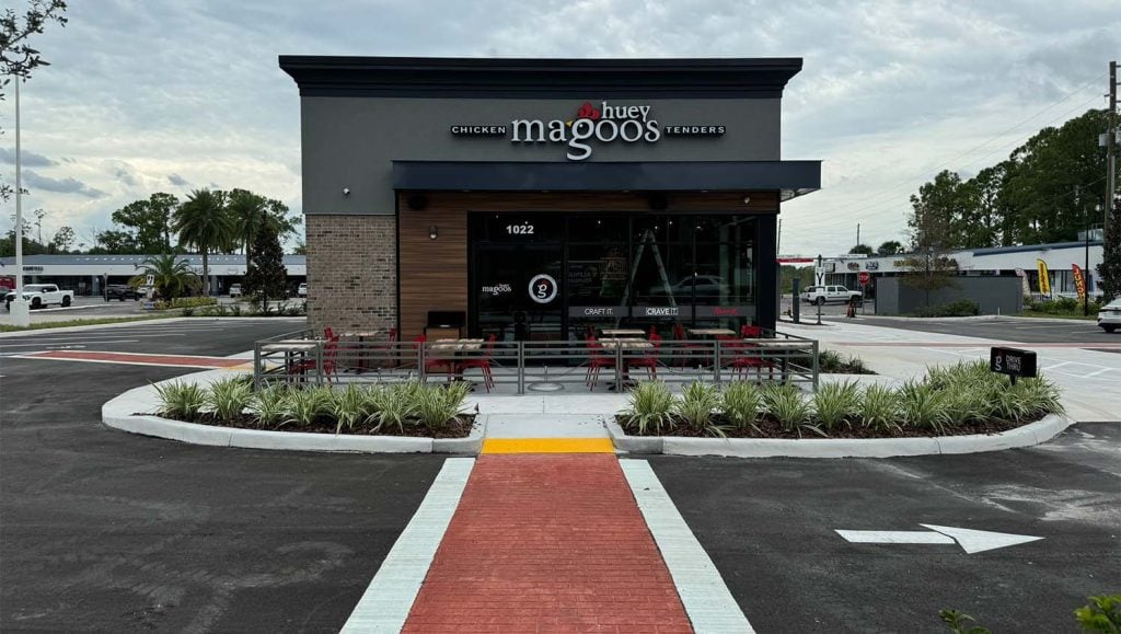 front view of Huey Magoo's Chicken Tenders parking lot freshly painted