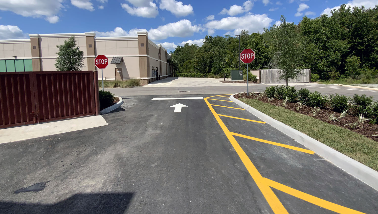 no parking lane painted in Orlando, FL commercial striping project