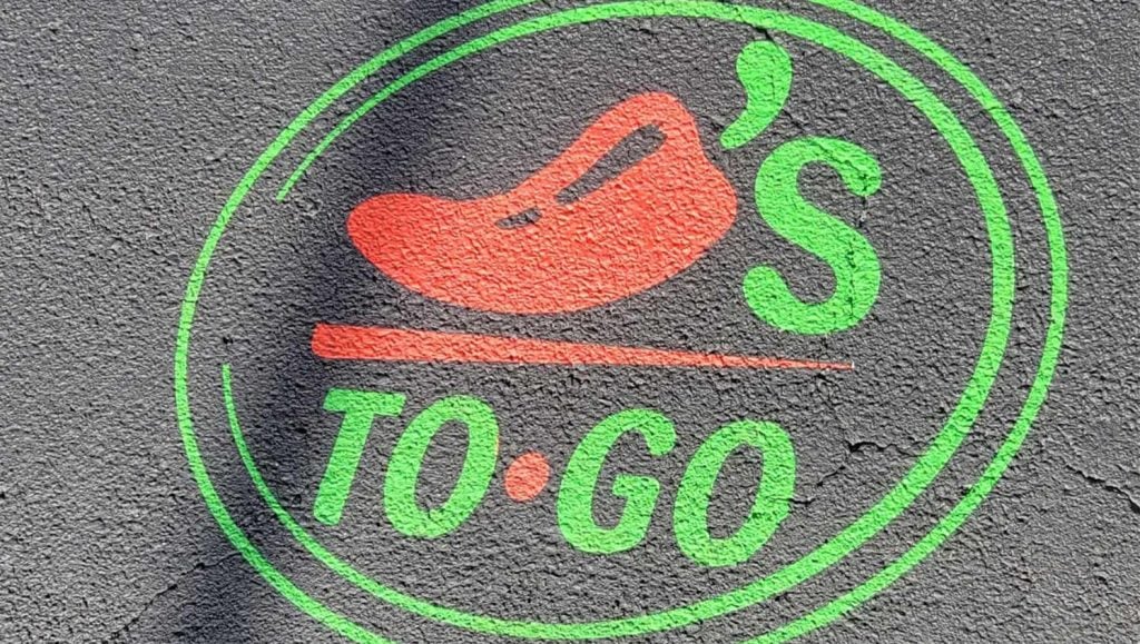 Chili's to go orders marking pavement