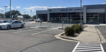 Image of Lexus of Lindon Line Striping