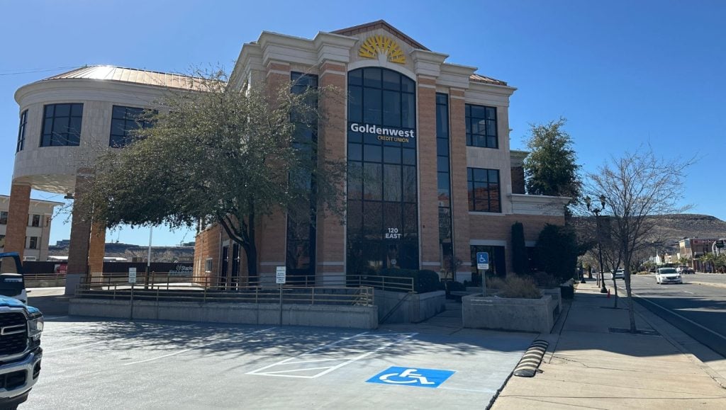 front view of Goldenwest Credit Union parking lot