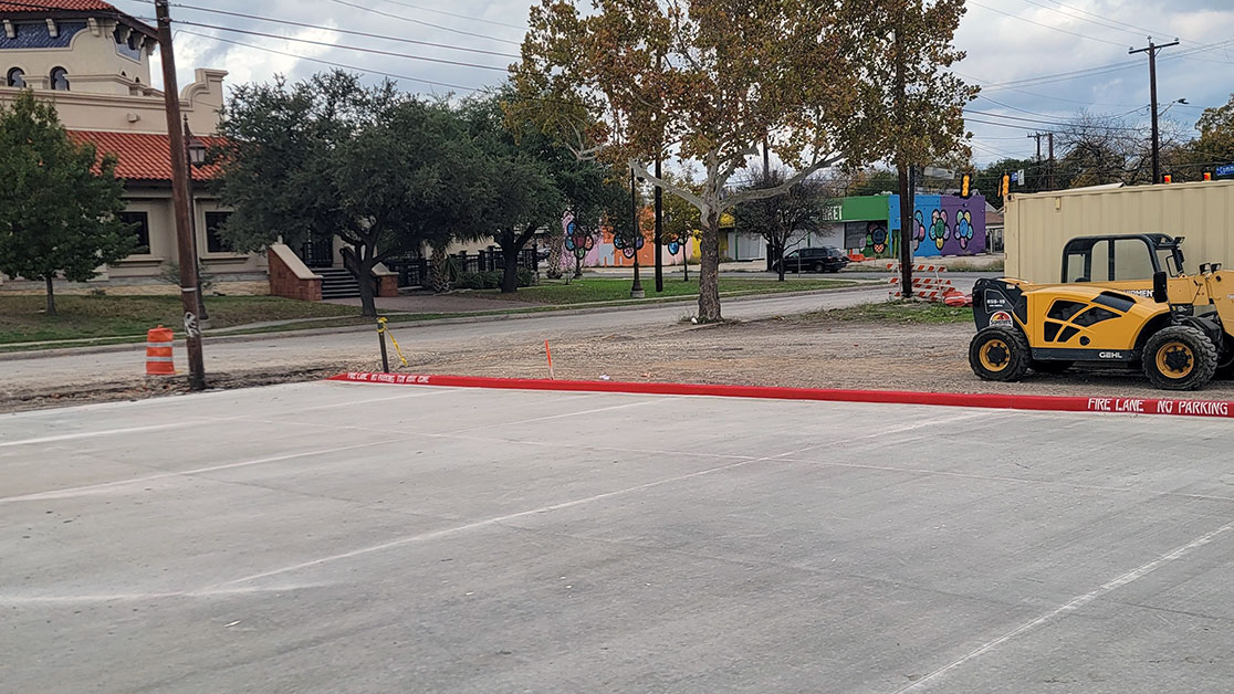 Parking Lot Striping for an AutoZone GFORCE™ San Antonio