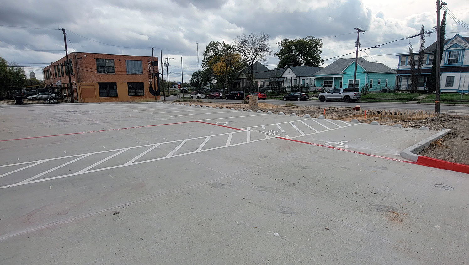 Parking Lot Striping for an AutoZone GFORCE™ San Antonio
