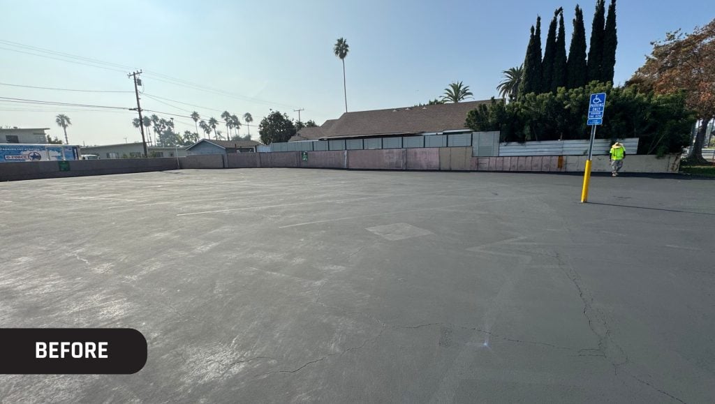 Moe’s 2 parking lot with no parking spots