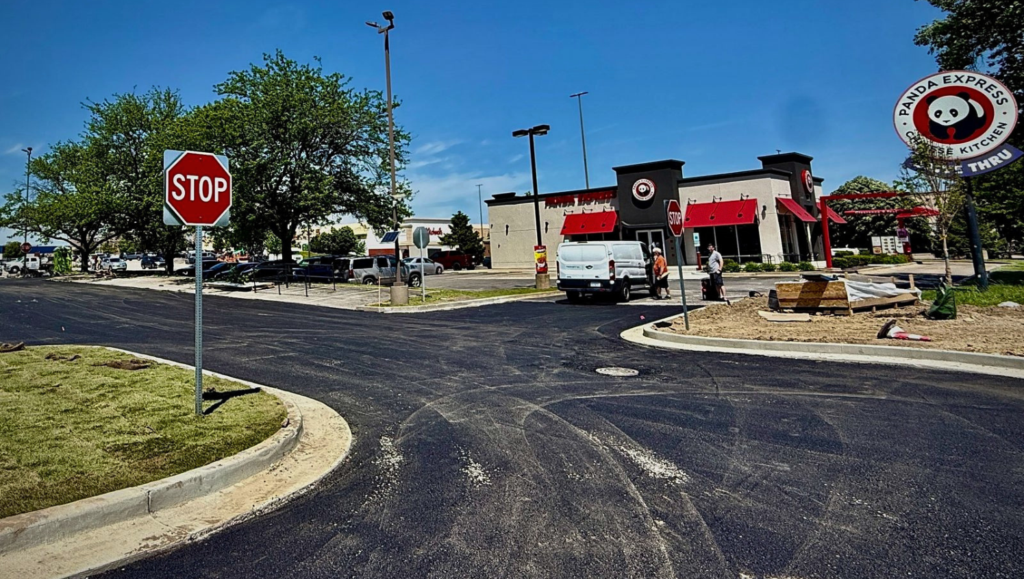 Parking Lot Sign Installation for 7 Brew Coffee in Springfield, IL
