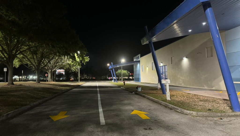 ada compliance parking lot markings
