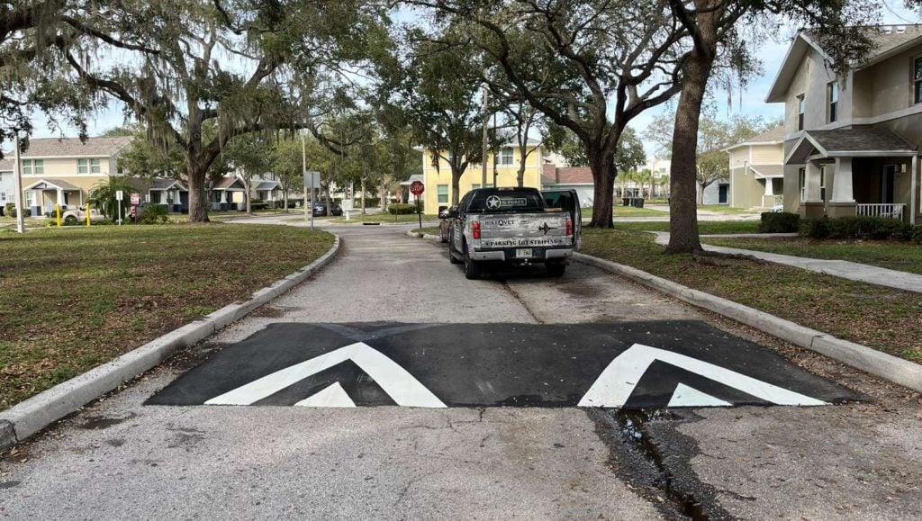 line marking in st. petersburg, fl