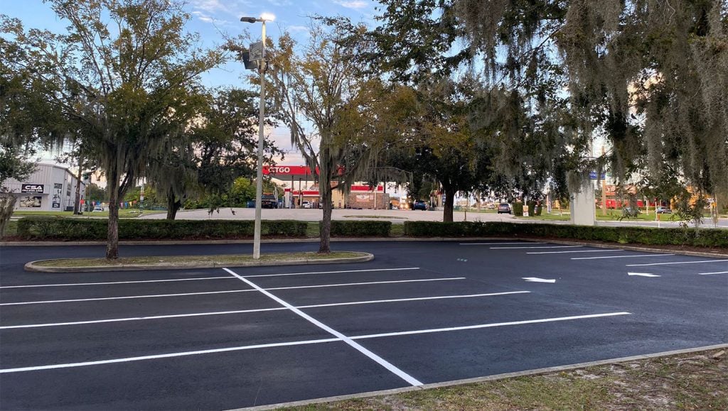asphalt sealcoating in Lakeland, FL