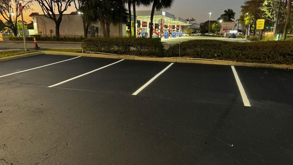 asphalt sealcoating in Naples, FL