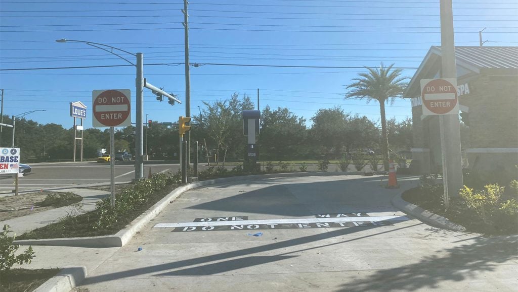 ada parking stall markings at tidal wave car wash