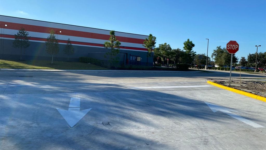 parking lot painting in Fishhawk, FL