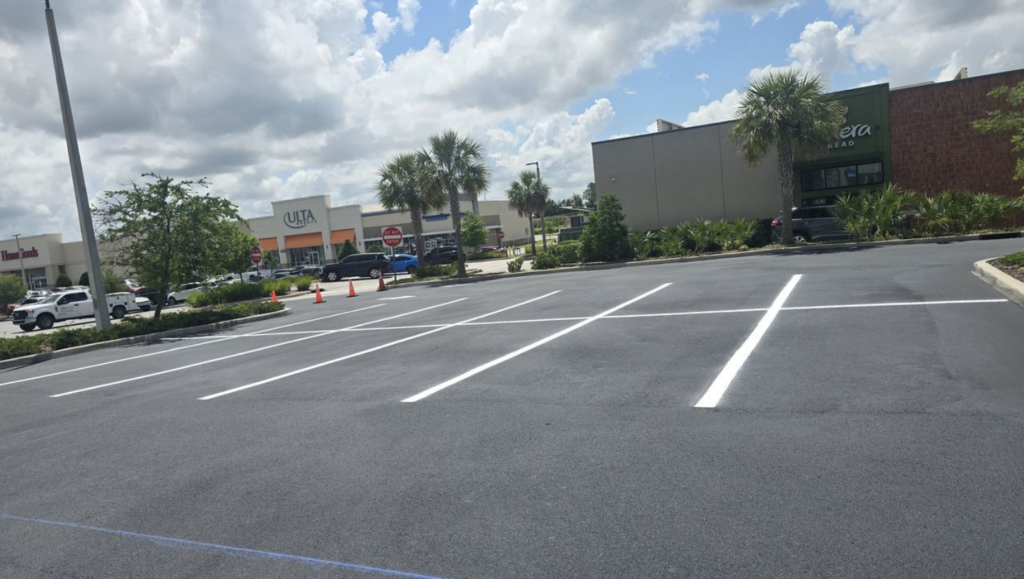 Line Striping Lane for Culver's in Davenport, FL