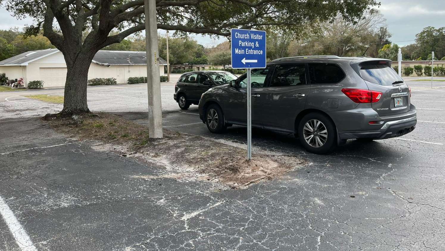 new visitor sign in florida parking lot