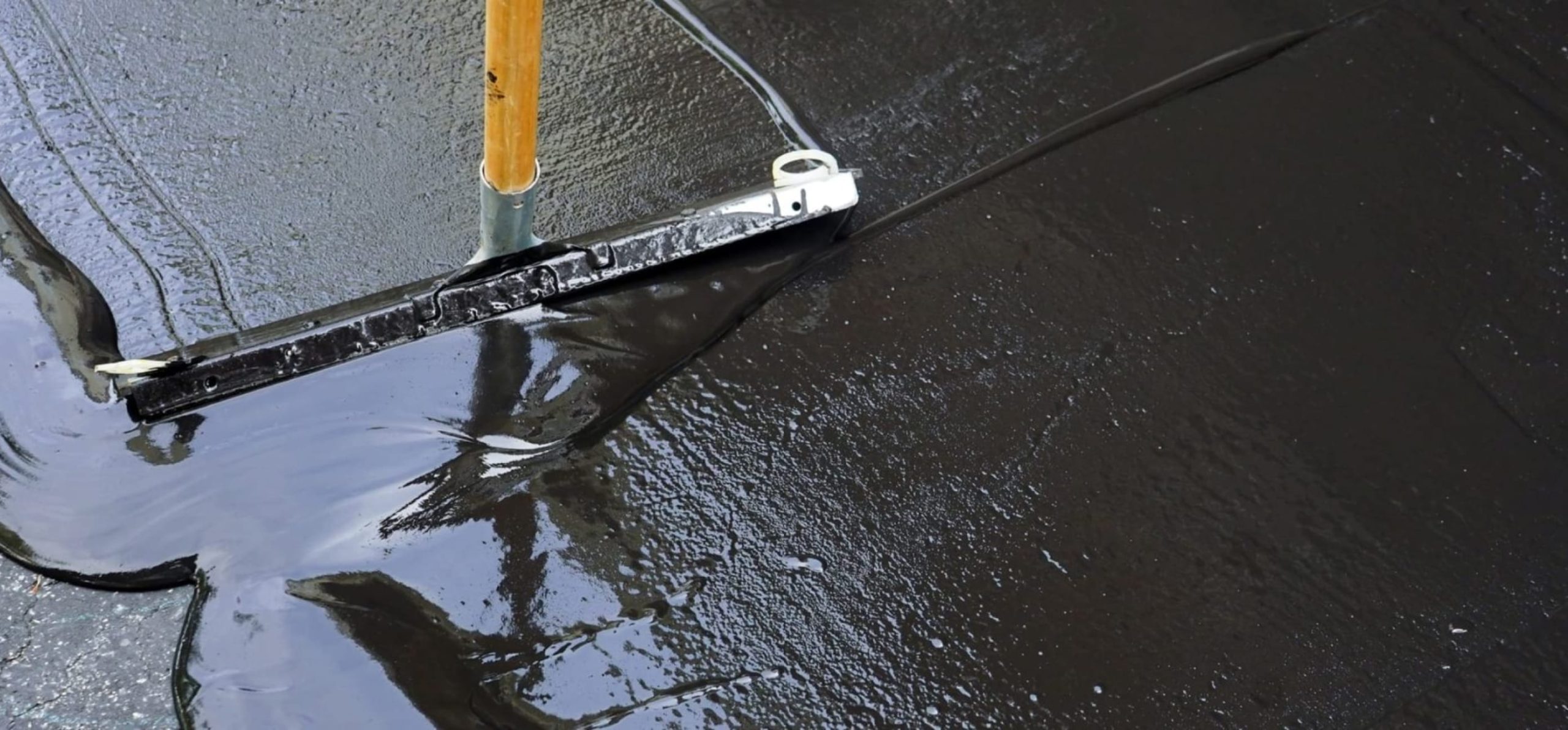 asphalt sealcoat services